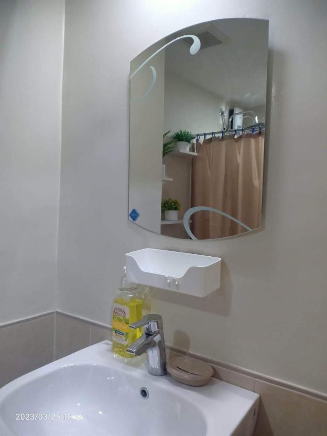 The Persimmon Studios Cebu Exteriör bild