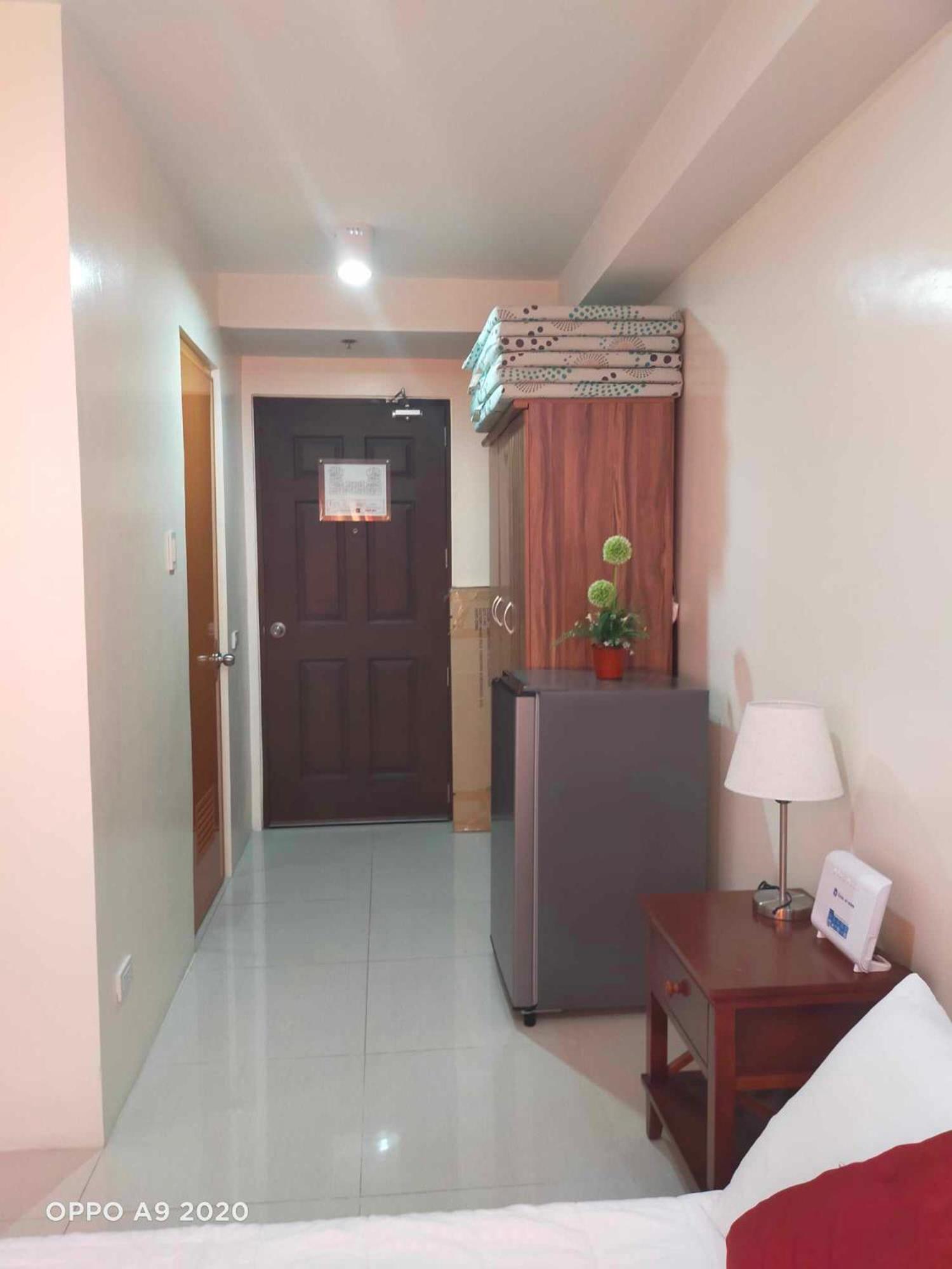 The Persimmon Studios Cebu Exteriör bild