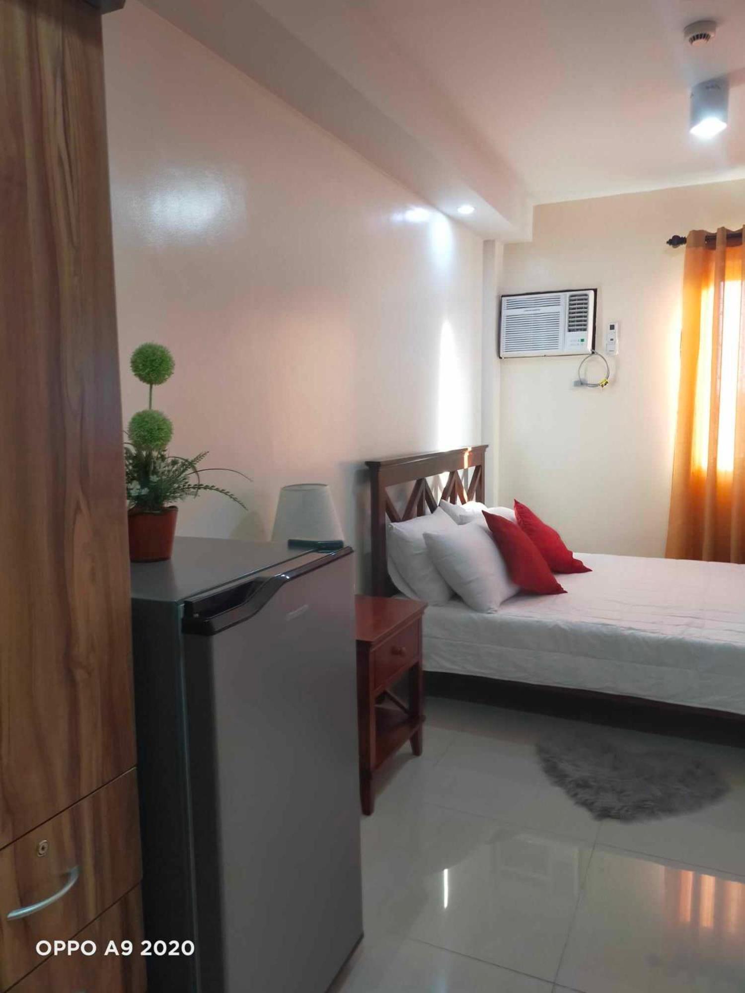 The Persimmon Studios Cebu Exteriör bild