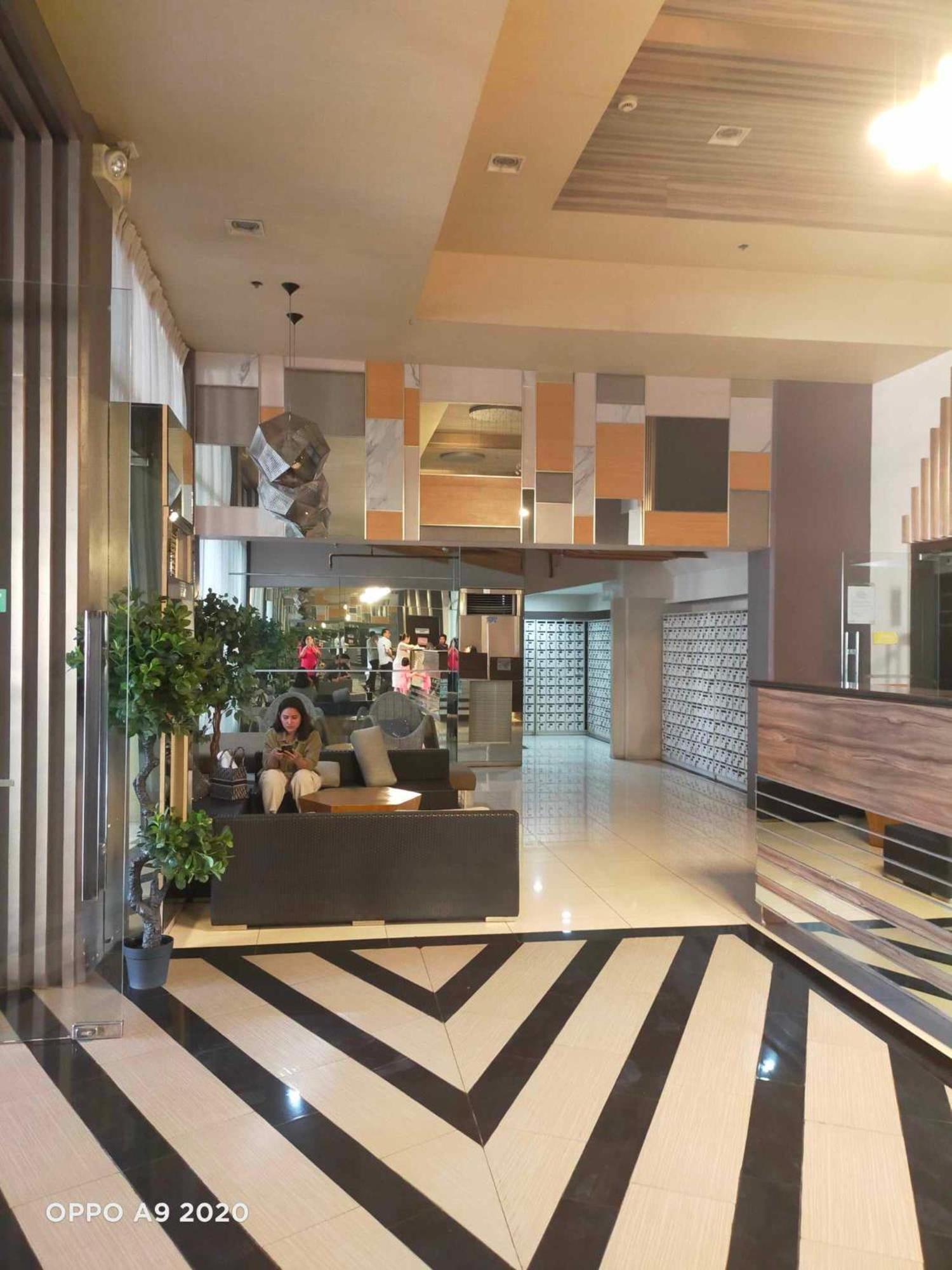 The Persimmon Studios Cebu Exteriör bild